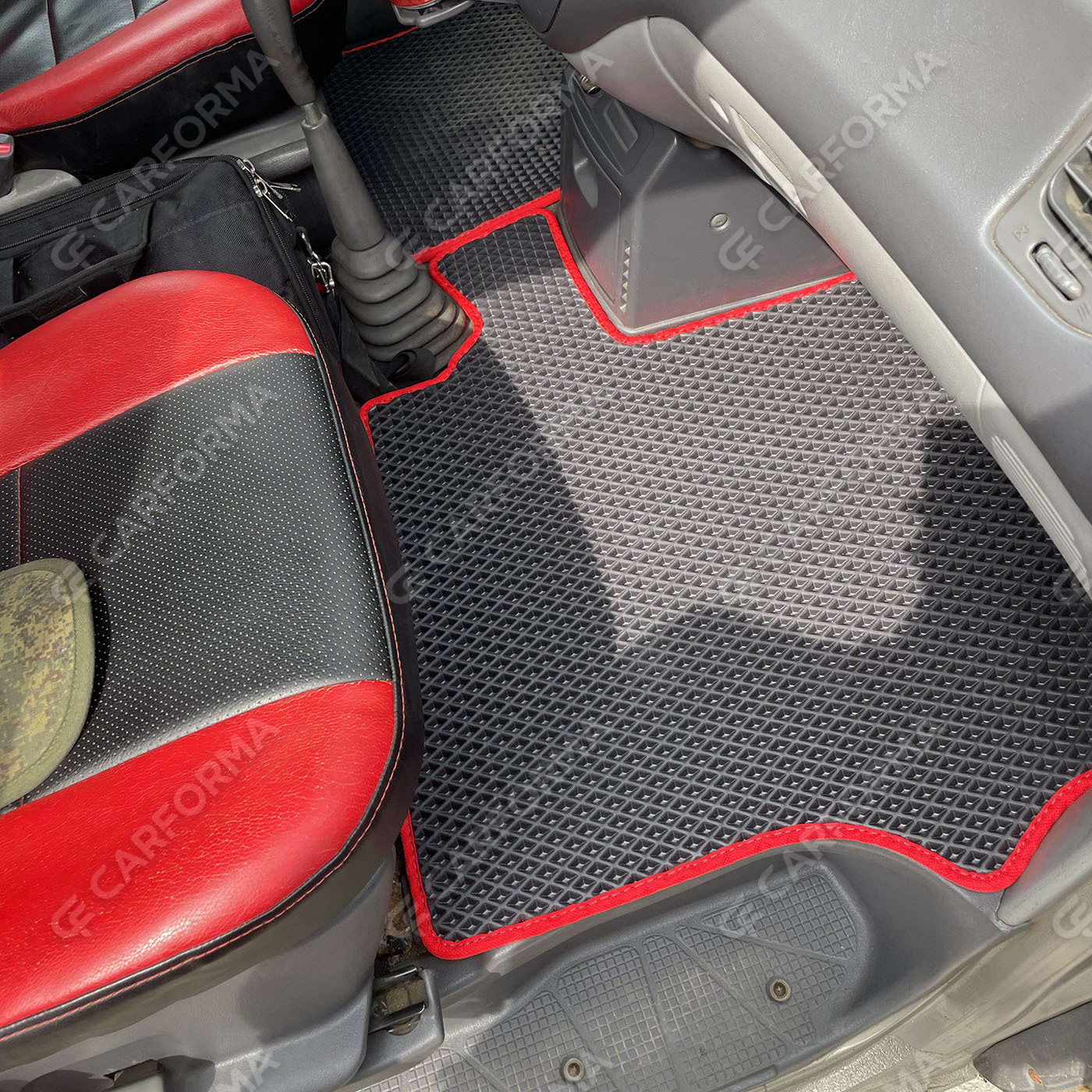 Коврики на Mitsubishi Space Gear 1994&nbsp;-&nbsp;2007 в Мурманске