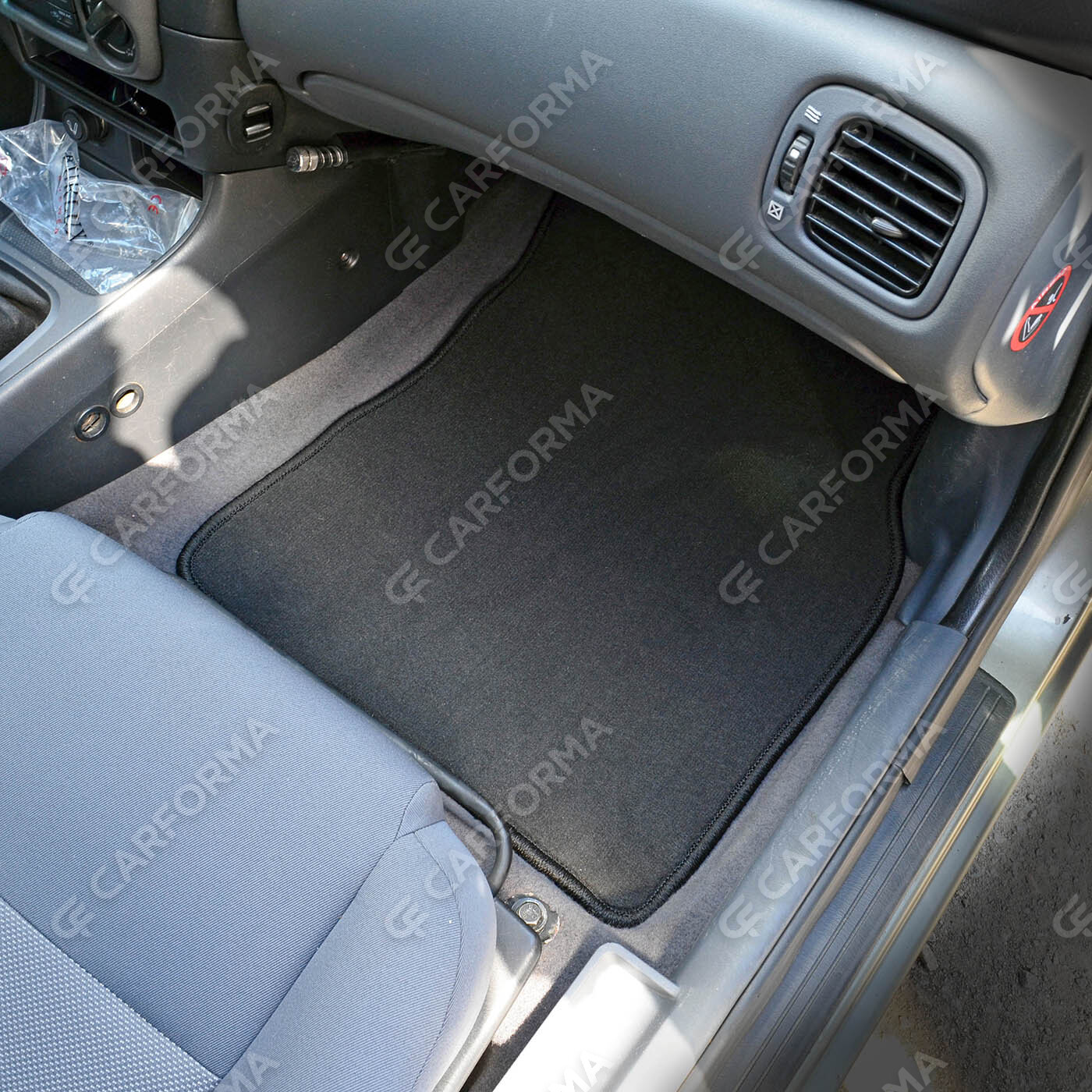 Ворсовые коврики на Nissan Almera 2 (N16) 2000&nbsp;-&nbsp;2006 в Мурманске
