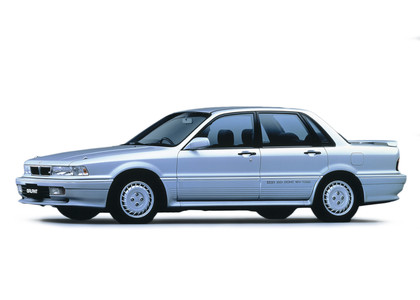 Ворсовые коврики на Mitsubishi Galant VI 1987 - 1993 в Мурманске