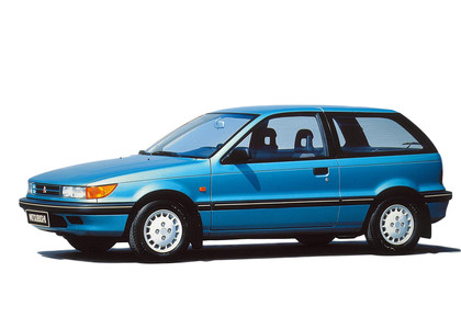 Коврики на Mitsubishi Colt III 1988 - 1992 в Мурманске