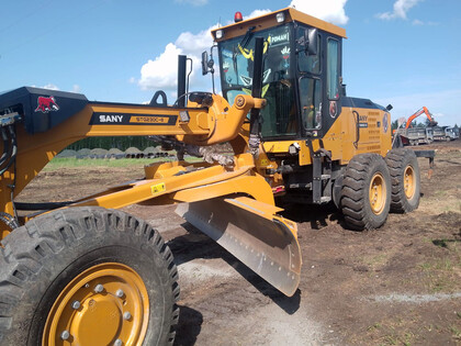 Коврики на Спецтехника Автогрейдер SANY STG230C 8 AWD  в Мурманске