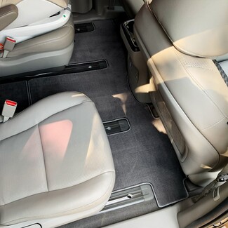 Ворсовые коврики на KIA Carnival III 9 мест и 11 мест 2014 - 2021 в Мурманске Ворсовые коврики на KIA Carnival III 9 мест и 11 мест 2014 - 2021 в Мурманске